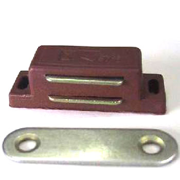 Защёлка магнитная одинарная коричневая